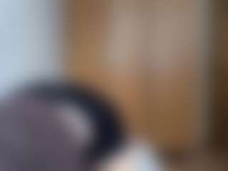 HenriettaRiske's Live Sex Cam Show