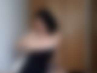 HenriettaRiske's Live Sex Cam Show