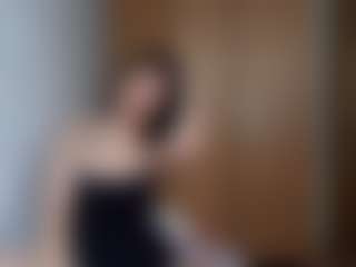HenriettaRiske's Live Sex Cam Show