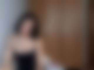HenriettaRiske's Live Sex Cam Show
