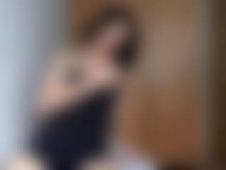 HenriettaRiske's Live Sex Cam Show