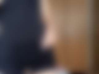 HenriettaRiske's Live Sex Cam Show