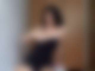 HenriettaRiske's Live Sex Cam Show