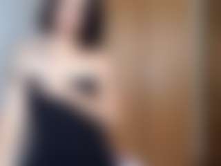 HenriettaRiske's Live Sex Cam Show