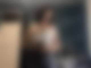 HenriettaRiske's Live Sex Cam Show