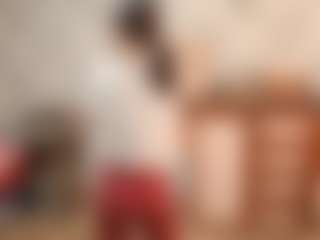 Live cam show with KenaFreiler - Tease on Camsoda