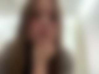 Live cam show with KimberelyLudera - Average on Cam Slut
