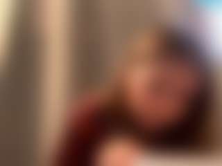 Live cam show with KimberelyLudera - New Blowjob on Camsoda
