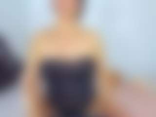Live cam show with Lady-Calypso - Average on googirlz