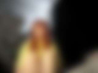 Live cam show with Stella - Brown Eyes Red Hair on Gym Cam Girls