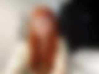 Live cam show with Stella - Cute on SquirtSoMuch
