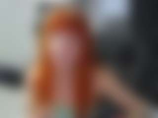 Live cam show with Stella - Tease on Camsoda