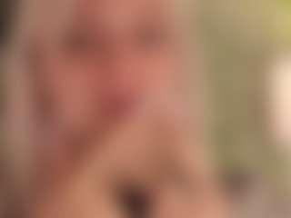Live cam show with MarloweHarrington - New Teen (18+) on Camsoda