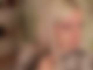 Live cam show with MarloweHarrington - New Toys on fapnchat