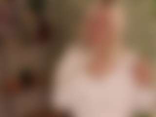 Live cam show with MarloweHarrington - Body Massage on Camsoda