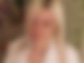 Live cam show with MarloweHarrington - New White on Mixed Magazine Live