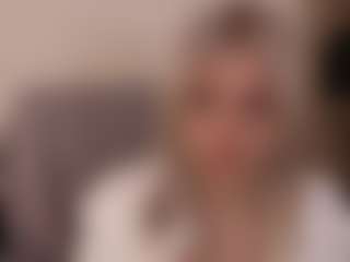 Live cam show with MarloweHarrington - Body Massage on slutload