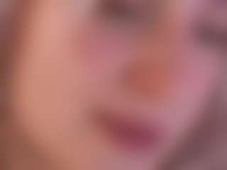 Live cam show with MarloweHarrington - Nipple Piercings on Soda Cam