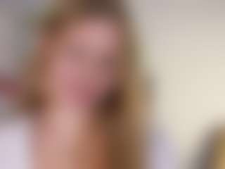Live cam show with Mira-White - New White on StripNow | russian federation