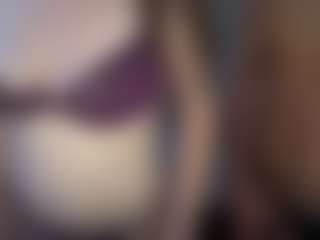 prettyypeach's Live Sex Cam Show