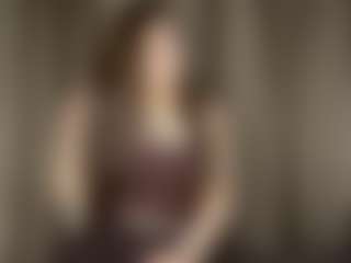 Live cam show with SeeSnelgrove - Spank Mature on friskycurves.com