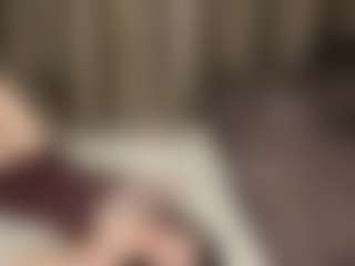 Live cam show with SeeSnelgrove - New Young Adult on Instabang
