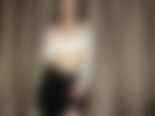 Live cam show with SeeSnelgrove - Twerk on Mixed Magazine Live