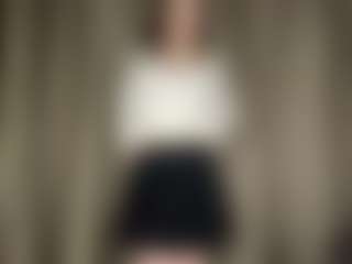SeeSnelgrove's Live Sex Cam Show