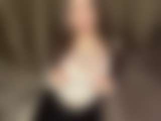 SeeSnelgrove's Live Sex Cam Show