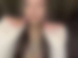 SeeSnelgrove's Live Sex Cam Show