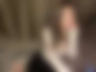 SeeSnelgrove's Live Sex Cam Show