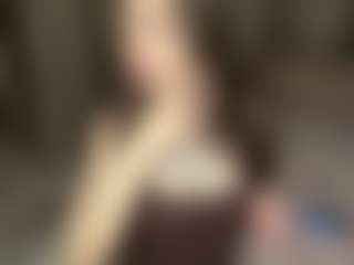 SeeSnelgrove's Live Sex Cam Show