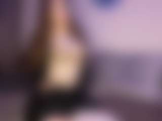 Live cam show with SeeSnelgrove - Mature on Camsoda