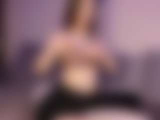 SeeSnelgrove's Live Sex Cam Show