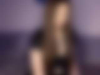 Live-camshow met SeeSnelgrove - Average op Camsoda