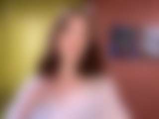 Live cam show with SharenDamphousse - Erotic Dance on TeamSkeetLive