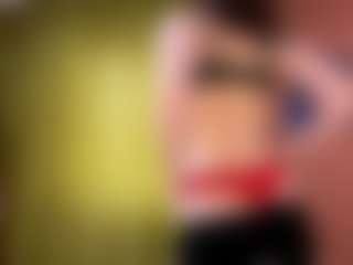 Live cam show with SharenDamphousse - Fingers on SinfulBabes