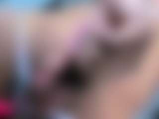 small-princess's Live Sex Cam Show