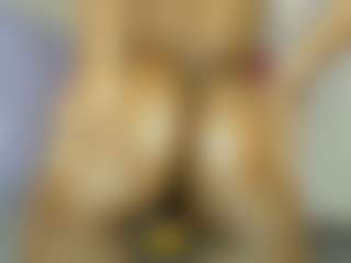 Sweetooth2's Live Sex Cam Show