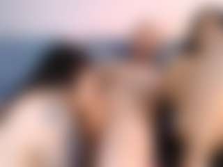 Abaylinares's Live Sex Cam Show