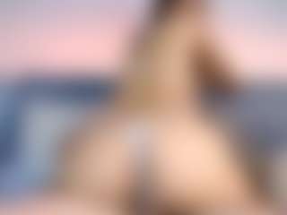 Live cam show with Abaylinares - Eating Pussy on Camsoda
