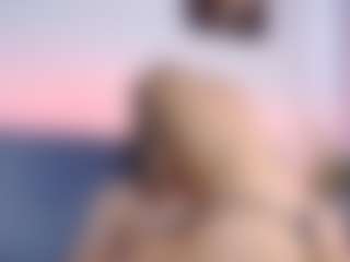 Live cam show with Abaylinares - Lesbian on Camsoda