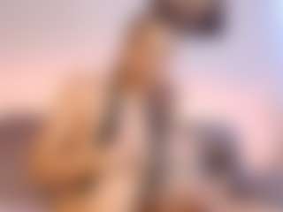 Live cam show with Abaylinares - Nipple Piercings on Fling VIP Chat