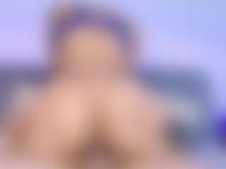 Live cam show with Abaylinares - Big Tits on Livezox