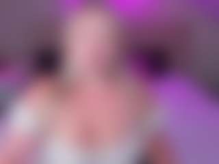Live cam show with Effie-Leee - Show on crypto-cams