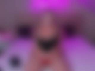 Live cam show with Effie-Leee - Average on Hubzter Live