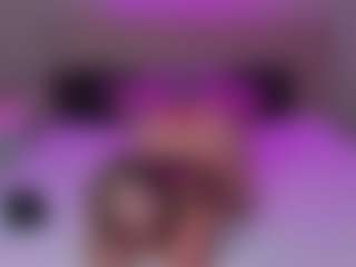 Live cam show with Effie-Leee - Green Eyes on TeamSkeetLive