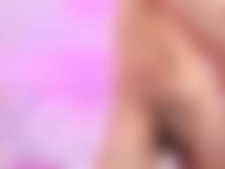 Live cam show with ErickDelRio - Living Room on Camsoda