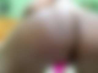 indiramoreau's Live Sex Cam Show