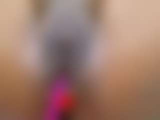 indiramoreau's Live Sex Cam Show